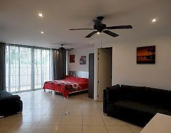 פלאייה דל כרמן Iris Studios & Apartments  פלאייה דל כרמן